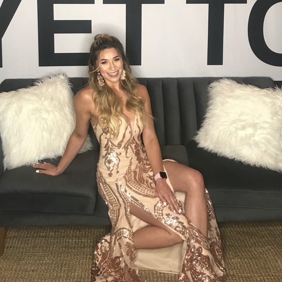 Dress - Picture 2 of 2